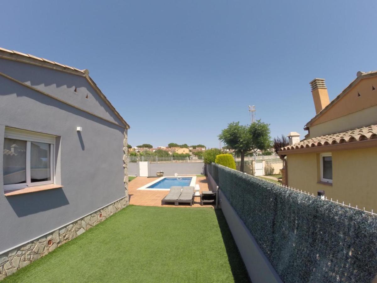 Casa En L Escala Con Piscina Y Wifi Free Βίλα L' Escala Εξωτερικό φωτογραφία
