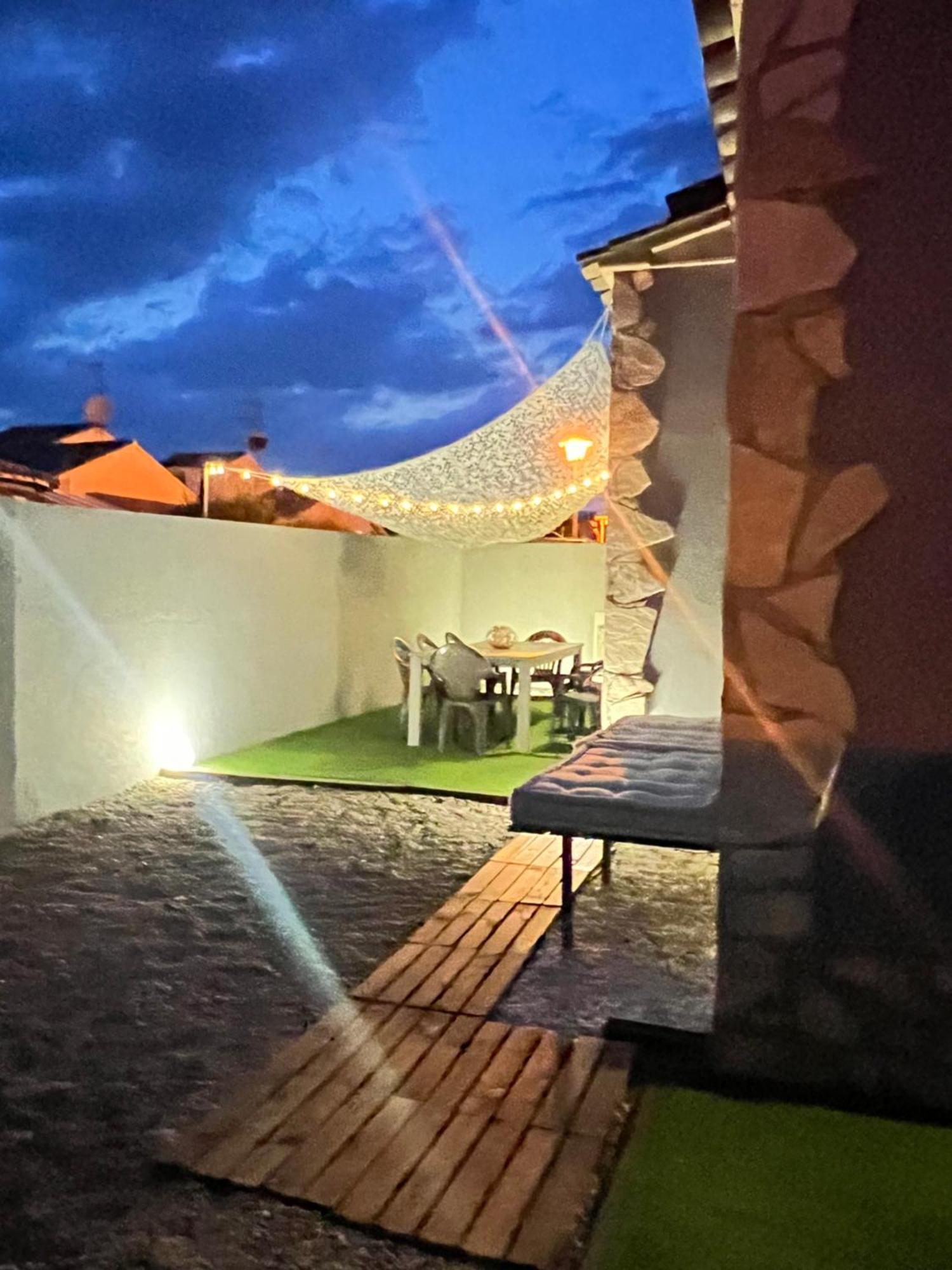 Casa En L Escala Con Piscina Y Wifi Free Βίλα L' Escala Εξωτερικό φωτογραφία